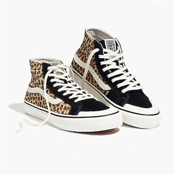 Vans Shoes - Vans Unisex SK8-Hi 138 Decon High-Top Sneakers in Leopard Women’s Size 6